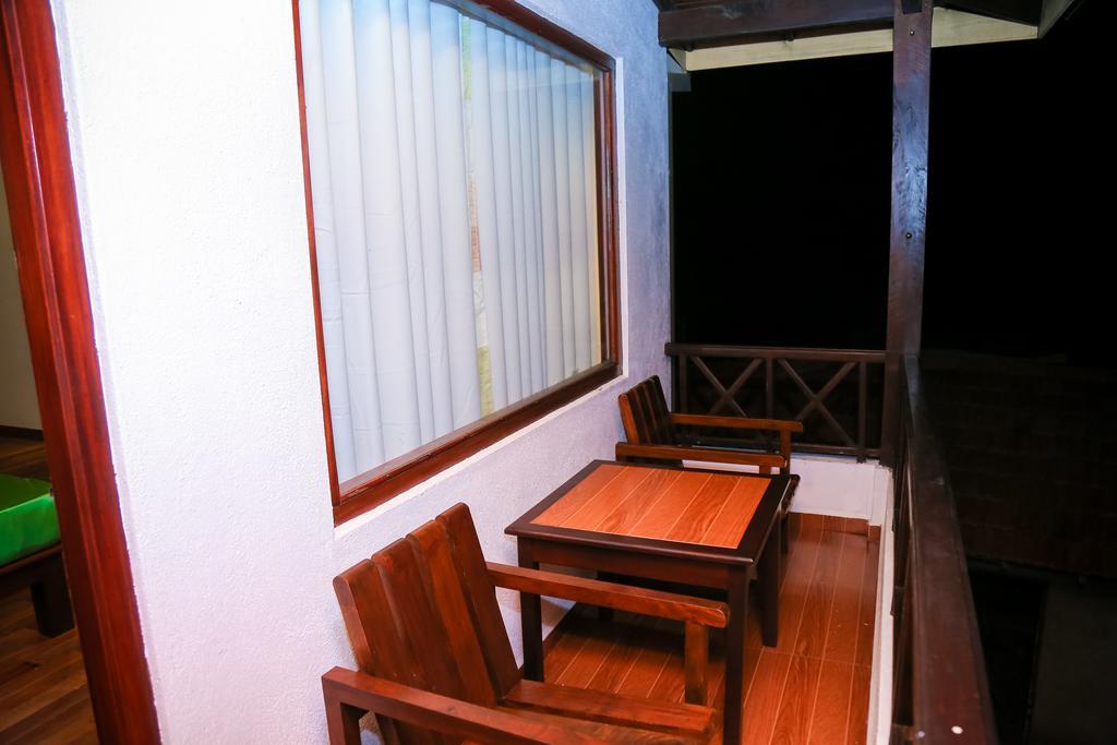 Cozy Sea View Inn Hikkaduwa Kültér fotó