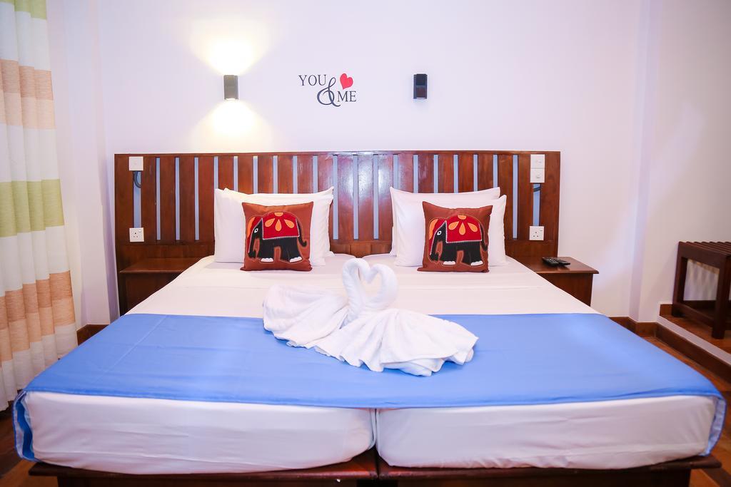 Cozy Sea View Inn Hikkaduwa Kültér fotó