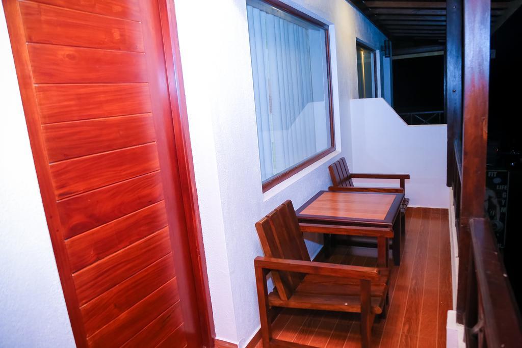 Cozy Sea View Inn Hikkaduwa Kültér fotó